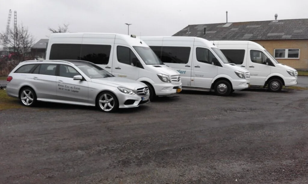 taxi- og buskørsel - Byens taxa og turist - 20200308 103938 42 - Hjem